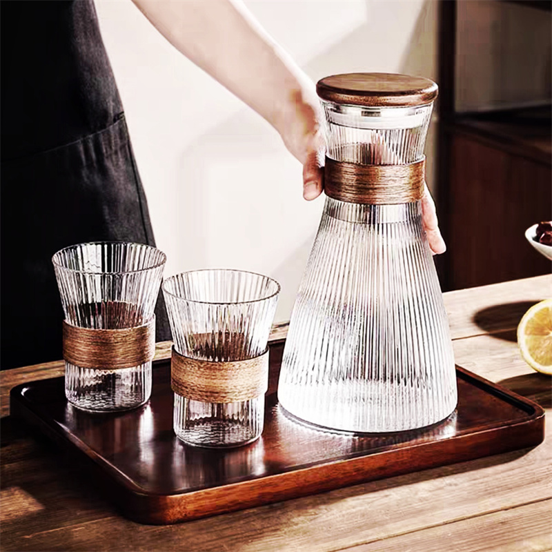 Coffee Equipment Eu - 일본식 유리 냉수 주전자 호두 슬리브