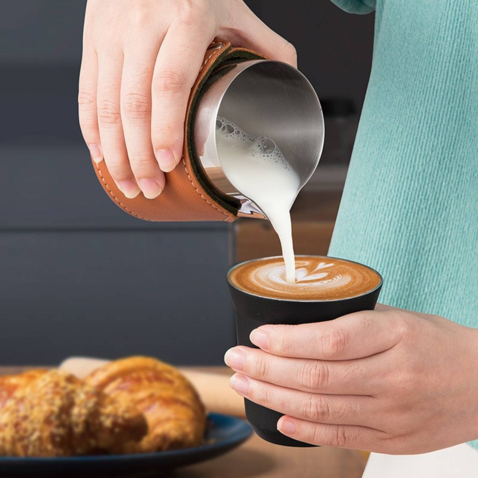 라떼 아트 피처 내열성 계량 거품기 우유 스티밍 주전자 - Milk Steaming Pitcher 리뷰 및 가격